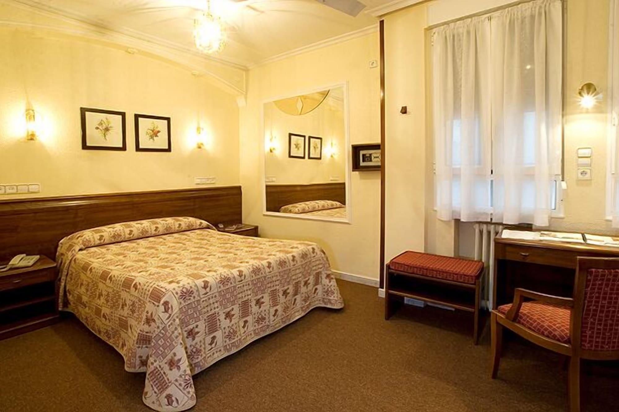 Hotel Castilla Gijón Zewnętrze zdjęcie