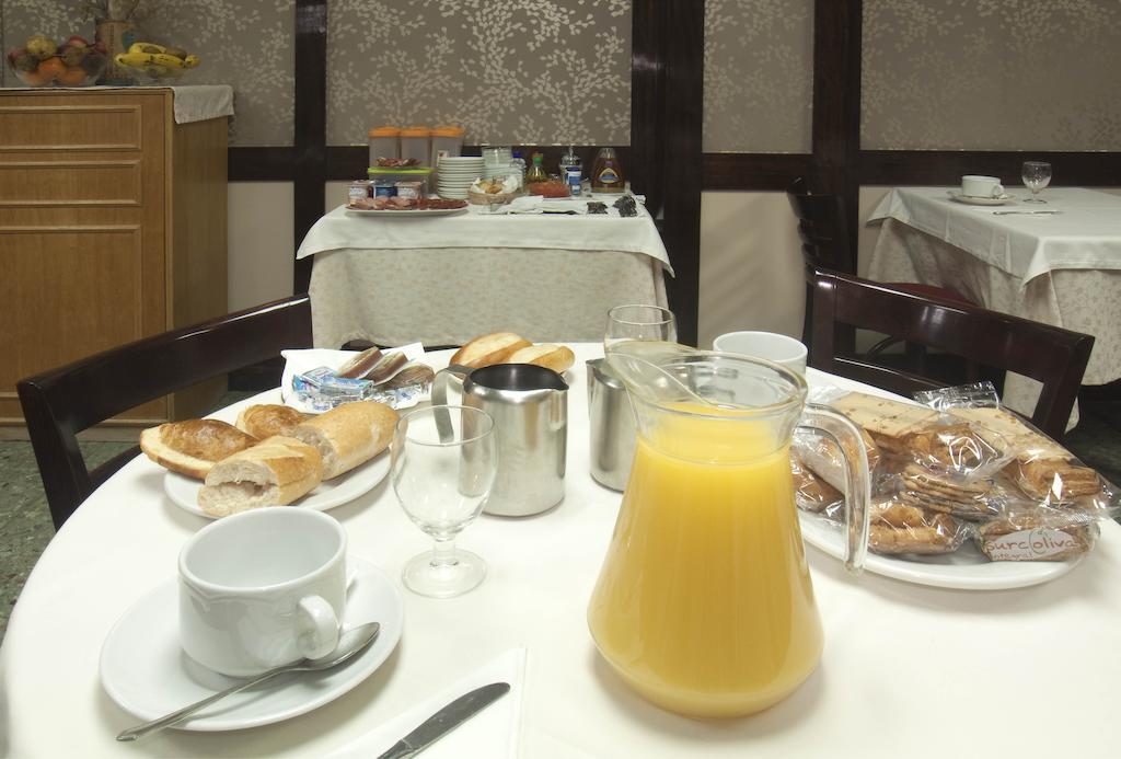 Hotel Castilla Gijón Zewnętrze zdjęcie
